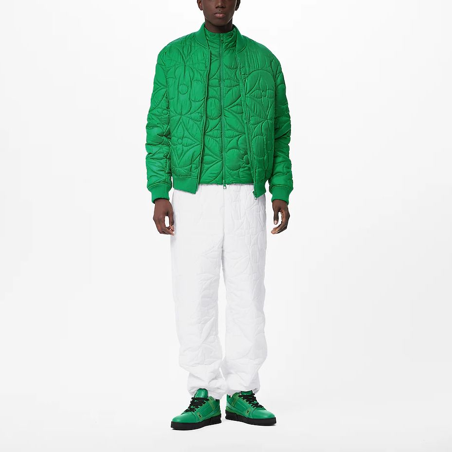 Lookbook LOUIS VUITTON SS23 Monogram Quilted Floral Bomber Jacket Green for Men. 1A9FOI