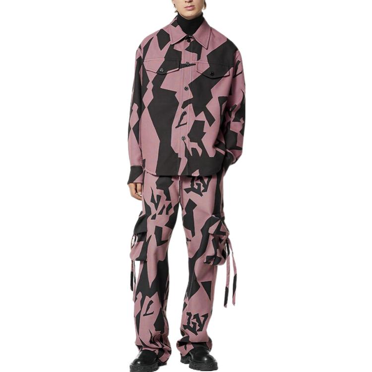 Lookbook LOUIS VUITTON SS23 Pink Geometric Print Reversible Jacket for Men. 1AAT2B