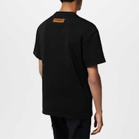 LOUIS VUITTON SS24 Baju-T Hitam Bersulam Manik Huruf Crewneck 1AFJFI Purchase LOUIS VUITTON SS24 Baju-T Hitam Bersulam Manik Huruf Crewneck 1AFJFI