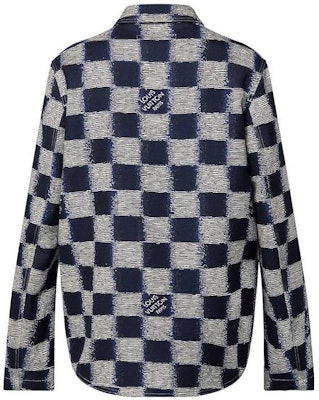 LOUIS VUITTON SS24 Chaqueta Casual de Manga Larga con Cuadros Grises. 1AFAUP Lookbook LOUIS VUITTON SS24 Chaqueta Casual de Manga Larga con Cuadros Grises. 1AFAUP