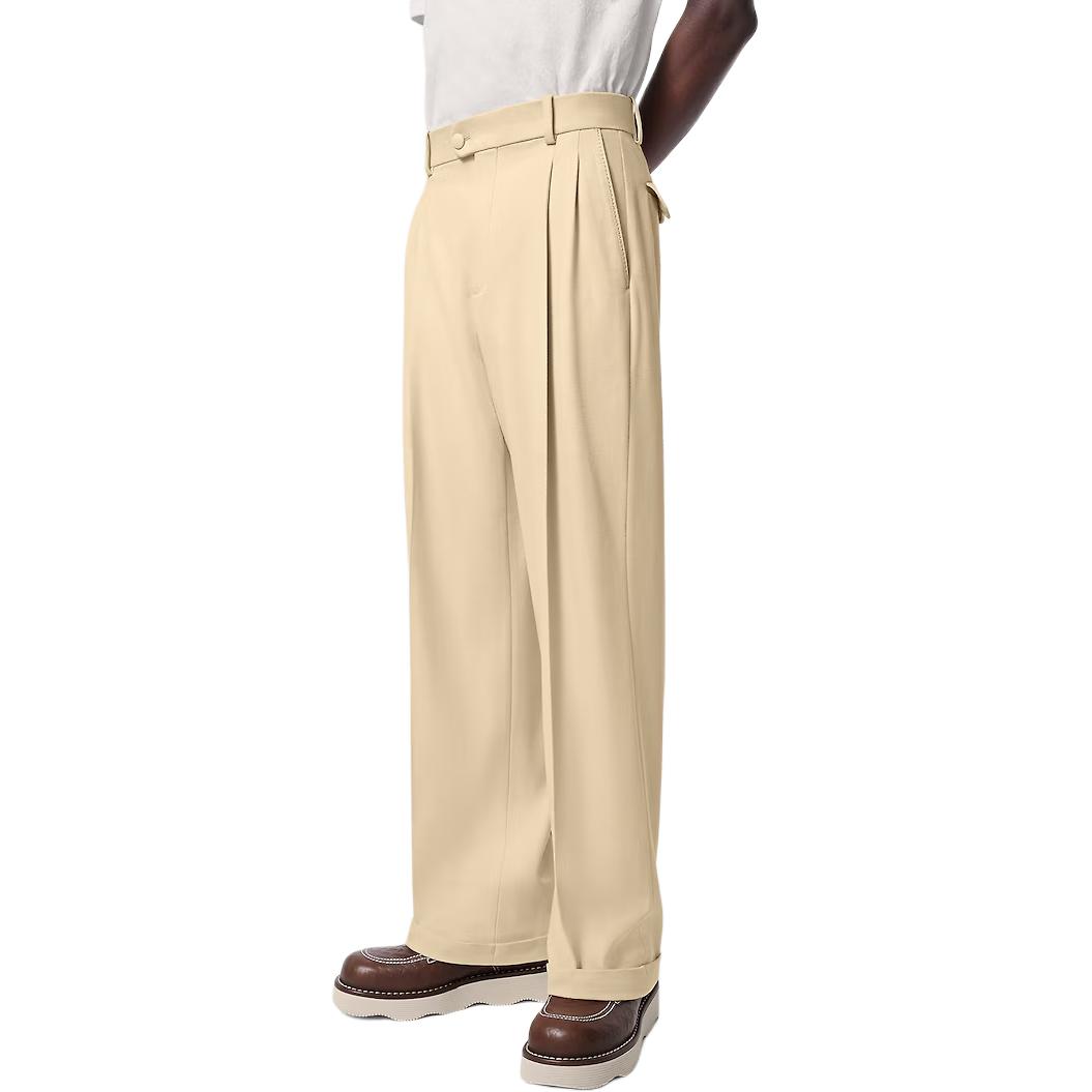 Sizing LOUIS VUITTON SS24 Beige Mid-Rise Button Loose Casual Pants for Men. 1AFRE0