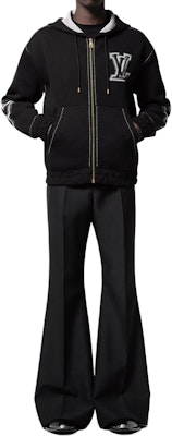 LOUIS VUITTON SS24 Jaket Hoodie Hitam Zip-Up dengan Logo Jacquard 1AFXKV Shop LOUIS VUITTON SS24 Jaket Hoodie Hitam Zip-Up dengan Logo Jacquard 1AFXKV