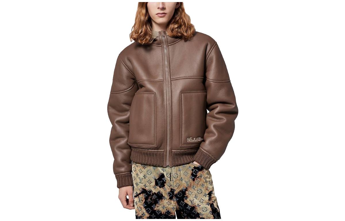 Order Chaqueta Reversible de Borrego con Capucha Louis Vuitton SS24 Marrón. 1AFAIM