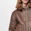 Details for Chaqueta Reversible de Borrego con Capucha Louis Vuitton SS24 Marrón. 1AFAIM