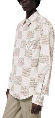 루이비통 SS24 체크 로고 프린트 스퀘어넥 긴팔 셔츠 그레이 남성 1AFJDD Details for 루이비통 SS24 체크 로고 프린트 스퀘어넥 긴팔 셔츠 그레이 남성 1AFJDD