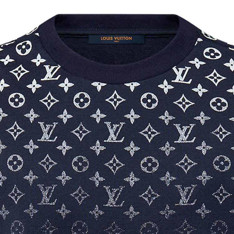 Shop LOUIS VUITTON SS24 Kaos Crewneck Biru Navy Logo Gradient. 1AFQB4