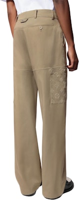 Pantalones Cargo Beige Hombre LOUIS VUITTON SS24 Logo Button Pierna Recta. 1AFQAV Purchase Pantalones Cargo Beige Hombre LOUIS VUITTON SS24 Logo Button Pierna Recta. 1AFQAV