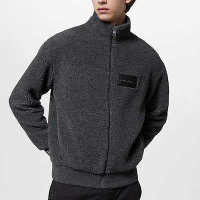 Chaqueta Polar Hombre Gris Oscuro LOUIS VUITTON SS24 Logo Jacquard. 1AFBA3 Lookbook Chaqueta Polar Hombre Gris Oscuro LOUIS VUITTON SS24 Logo Jacquard. 1AFBA3