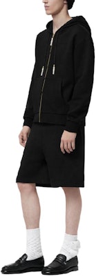 루이비통 SS24 로고 프린트 지퍼 후드 블랙 긴팔 1AFJGD Lookbook 루이비통 SS24 로고 프린트 지퍼 후드 블랙 긴팔 1AFJGD