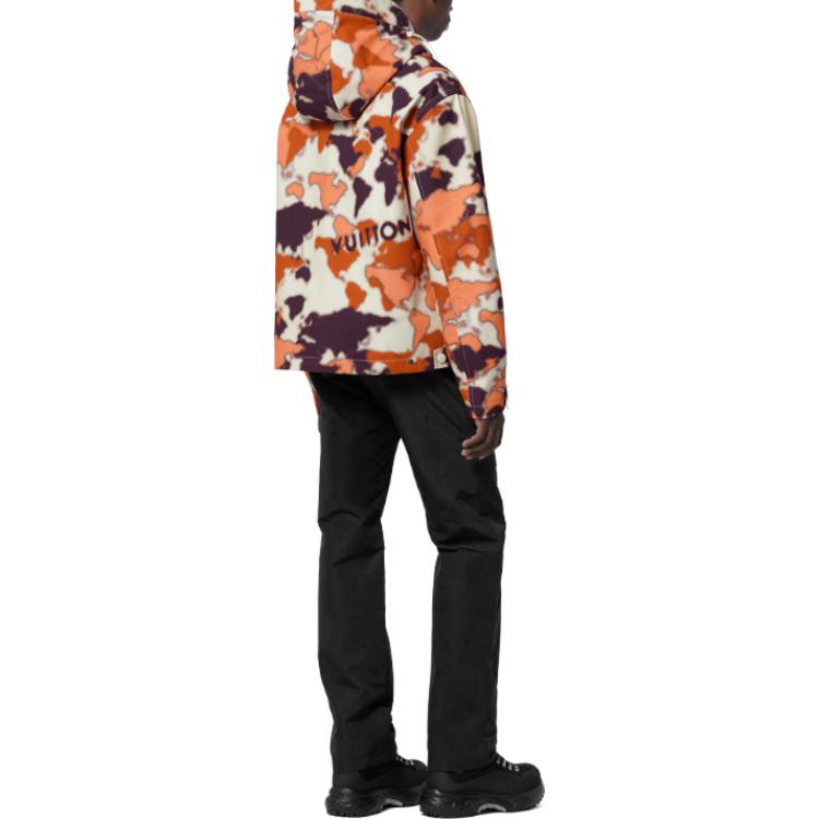 Purchase Chaqueta Roja con Capucha para Hombre LOUIS VUITTON SS24 Estampado Mapa. 1AF866