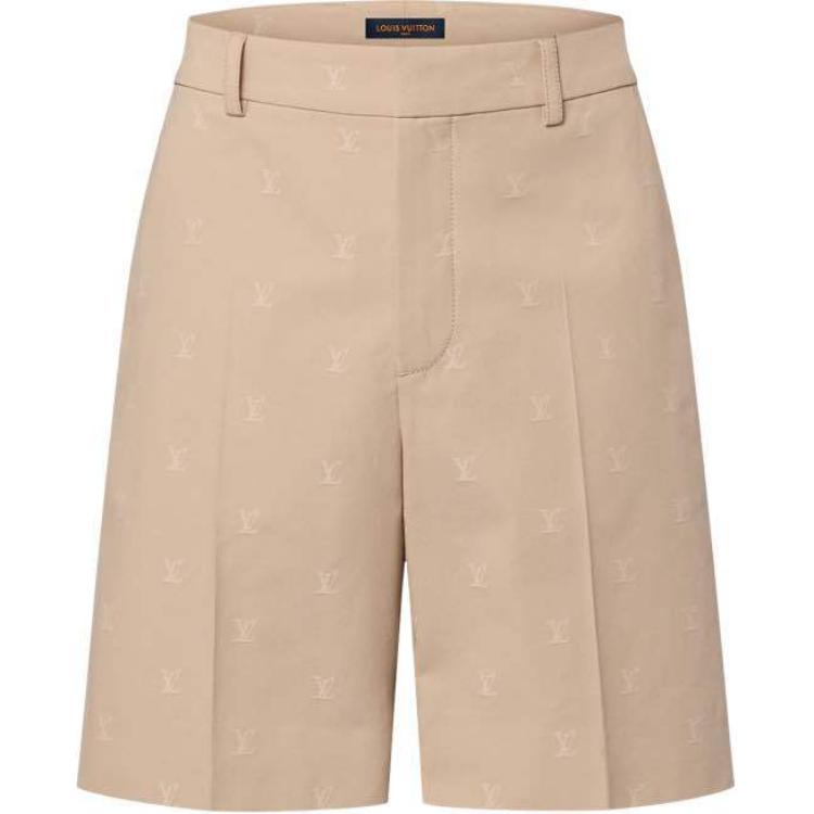 LOUIS VUITTON SS24 Monogram Beige Casual Straight Zip Shorts Men. 1AFRL6 圖 2