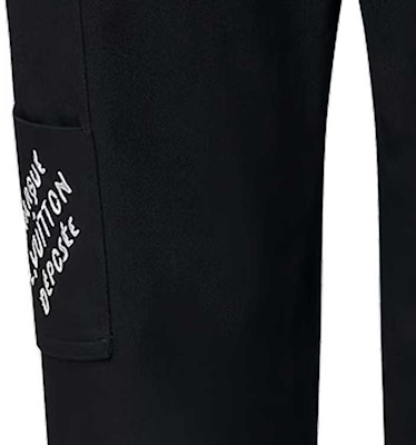 LOUIS VUITTON SS24 Seluar Cargo Kasual Monogram Hitam Lelaki. 1AFJ92 Sizing LOUIS VUITTON SS24 Seluar Cargo Kasual Monogram Hitam Lelaki. 1AFJ92