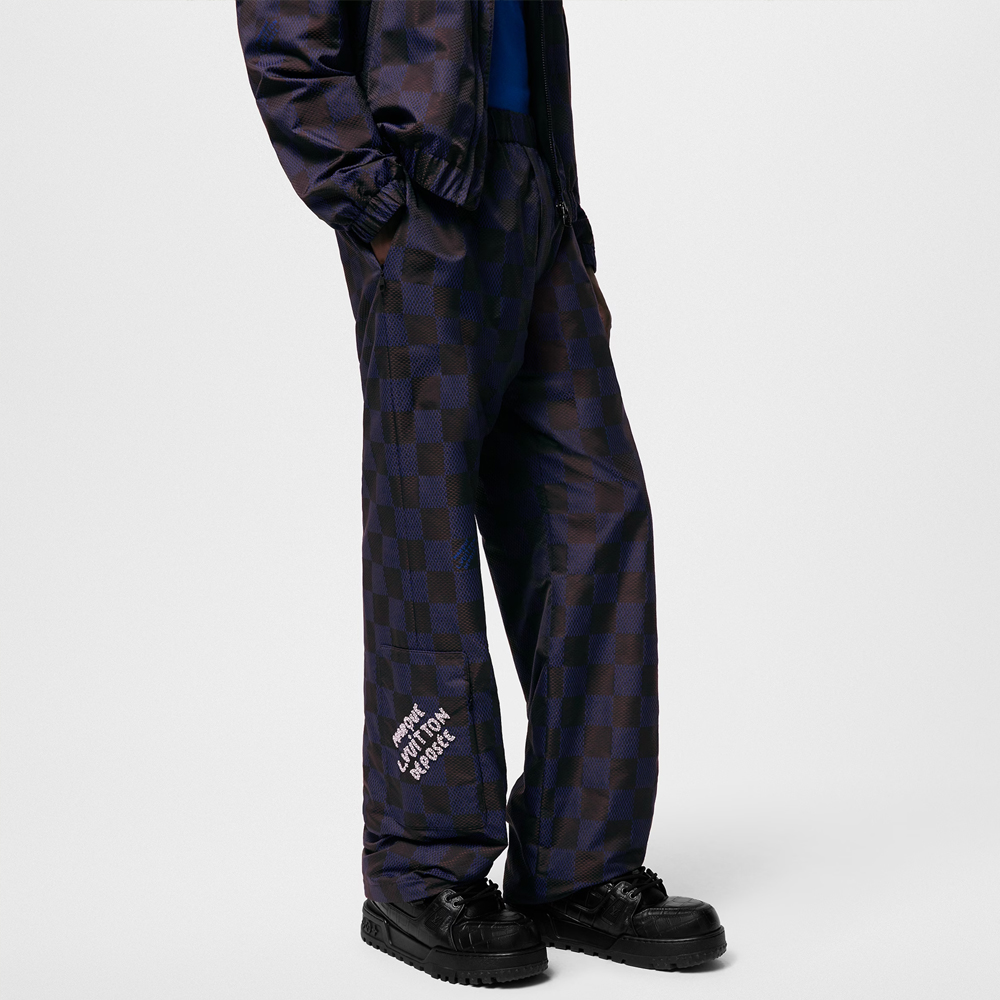Details for 路易威登 SS24 Pharrell 系列刺繡格紋直筒褲 男 多色 1AFJA8