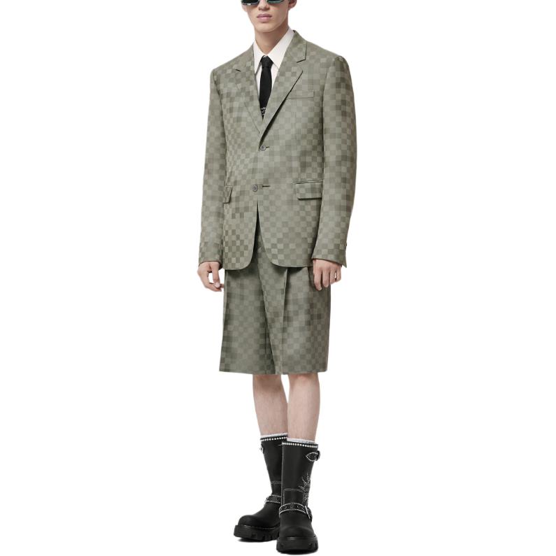 Lookbook 루이비통 SS24 퍼렐 콜라보 체크 울 와이드 팬츠 그린. 1AFIZI