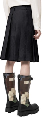 LOUIS VUITTON SS24 Pharrell Collab Checkered Loose Pleated Shorts Black . 1AFIZR Details for LOUIS VUITTON SS24 Pharrell Collab Checkered Loose Pleated Shorts Black . 1AFIZR