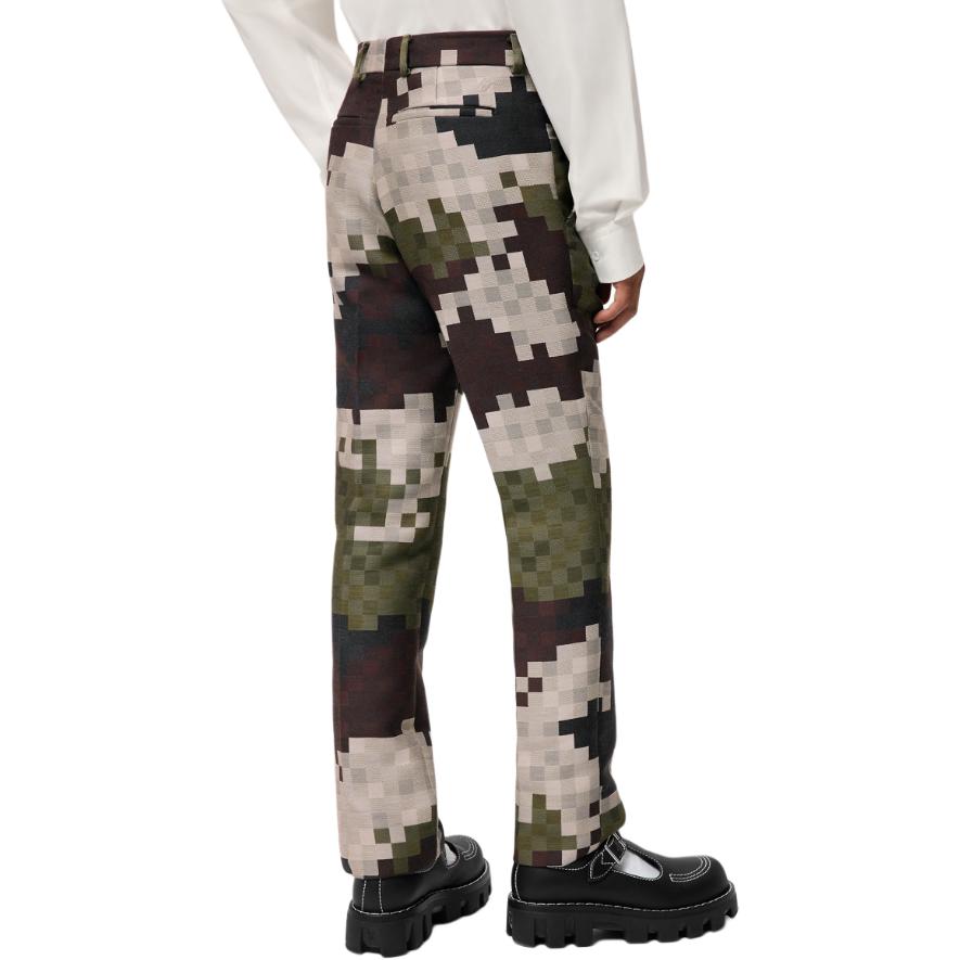 Shop 루이비통 SS24 퍼렐 협업 그린 체크 포켓 스트레이트 팬츠 남성용 1AFIYA