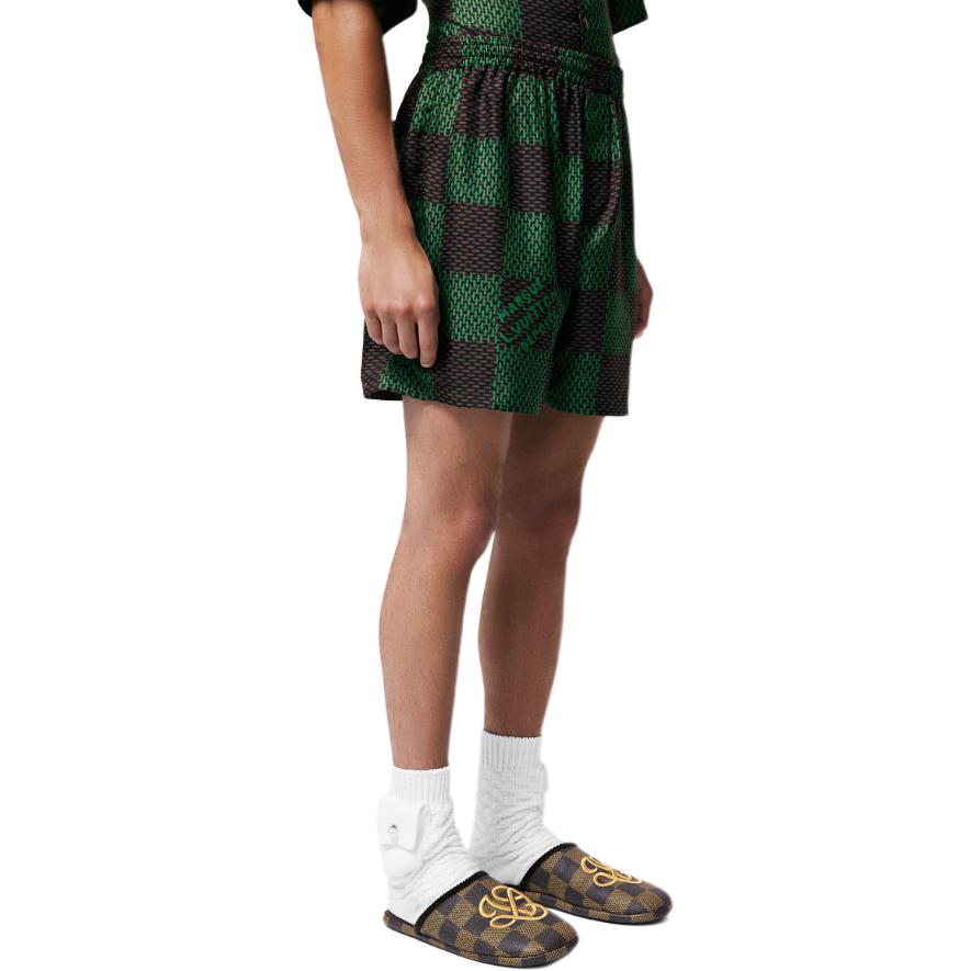 Details for 루이 비통 SS24 퍼렐 협업 레터 자카드 밴딩 쇼츠 그린 남성. 1AFJ63