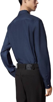 루이 비통 SS24 로고 자수 긴팔 셔츠 네이비 솔리드 컬러 1AFRMJ Purchase 루이 비통 SS24 로고 자수 긴팔 셔츠 네이비 솔리드 컬러 1AFRMJ