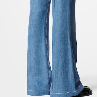 LOUIS VUITTON SS24 Seluar Flare Biru Logo Sulam Lelaki. 1AFQWO Shop LOUIS VUITTON SS24 Seluar Flare Biru Logo Sulam Lelaki. 1AFQWO