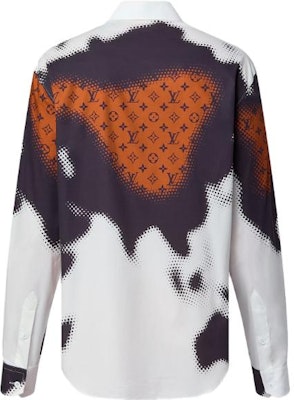 ルイ・ヴィトン SS24 メンズ 白ロゴプリント 長袖シャツ ボタンアップトップス。 1AFAWL Lookbook ルイ・ヴィトン SS24 メンズ 白ロゴプリント 長袖シャツ ボタンアップトップス。 1AFAWL