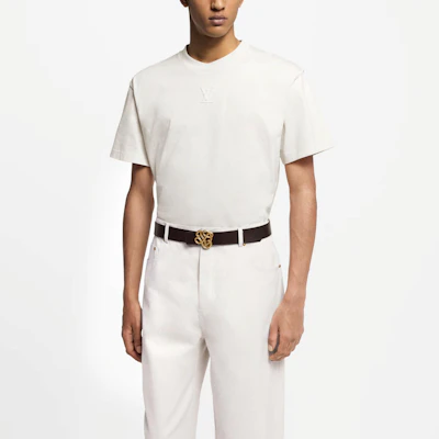 루이비통 SS25 아이보리 화이트 로고 엠보싱 크루넥 티셔츠 1AHCNT Shop 루이비통 SS25 아이보리 화이트 로고 엠보싱 크루넥 티셔츠 1AHCNT