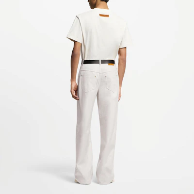 루이비통 SS25 아이보리 화이트 로고 엠보싱 크루넥 티셔츠 1AHCNT Purchase 루이비통 SS25 아이보리 화이트 로고 엠보싱 크루넥 티셔츠 1AHCNT