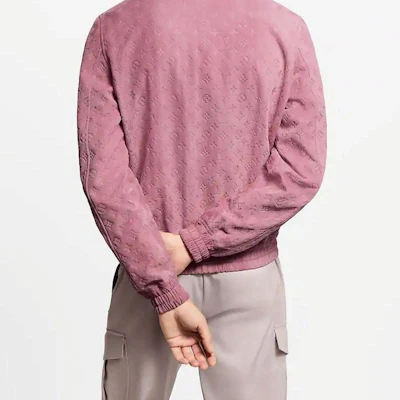 路易威登SS25紫色压纹麂皮拉链夹克外套 1AHBTN Sizing 路易威登SS25紫色压纹麂皮拉链夹克外套 1AHBTN