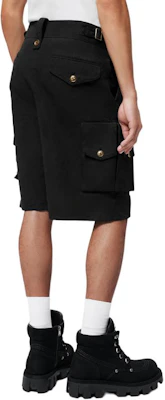 路易威登 SS25 Pharrell 聯名黑色寬鬆標誌工裝短褲 男款 1AFJ54 Shop 路易威登 SS25 Pharrell 聯名黑色寬鬆標誌工裝短褲 男款 1AFJ54