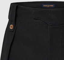 Details for ルイ・ヴィトン SS25 ファレルコラボ ゆるフィット ブラックロゴ カーゴショーツ メンズ. 1AFJ54