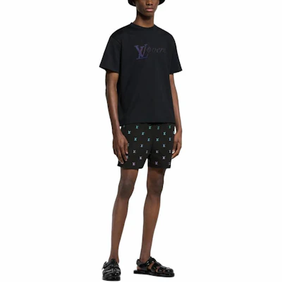 ルイ・ヴィトン SS25 スプリング ロゴ クルーネック Tシャツ ブラック 1AGTSF Details for ルイ・ヴィトン SS25 スプリング ロゴ クルーネック Tシャツ ブラック 1AGTSF