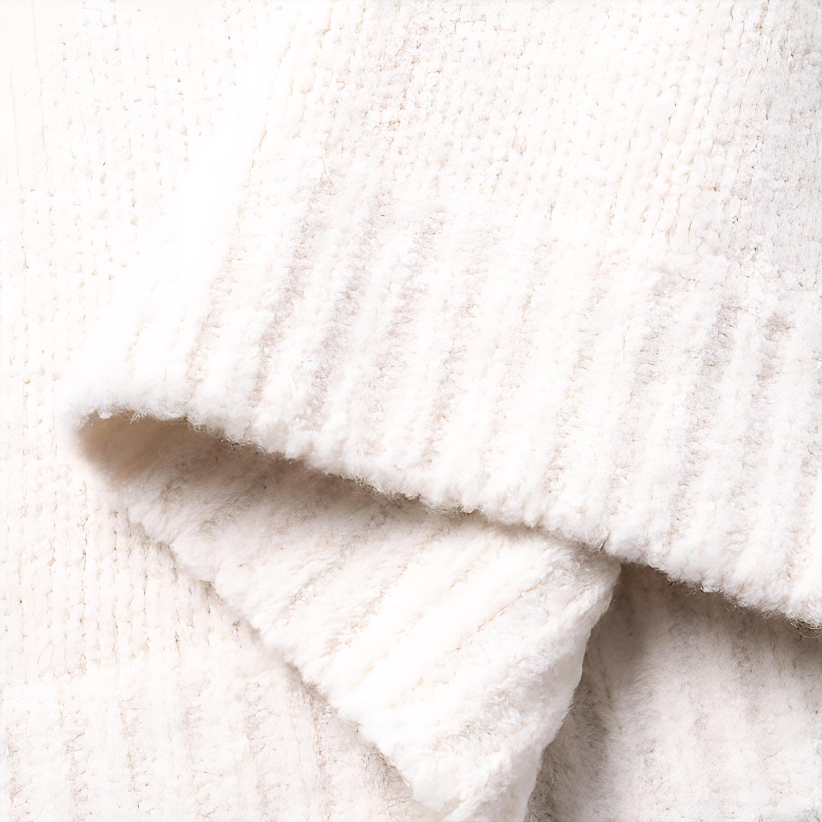 LOUIS VUITTON SS25 White Monogram Pullover Sweater Spring Summer Collection 1AHEC4 圖 7