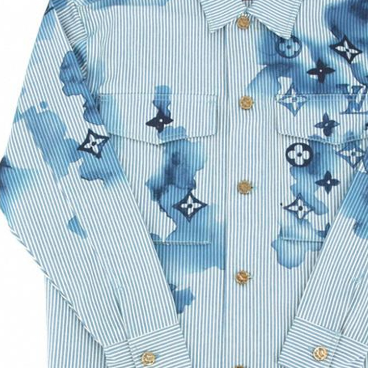 Sizing Camisa Azul de Hombre Louis Vuitton a Rayas con Logo Impreso de Manga Larga. 1A8QYE