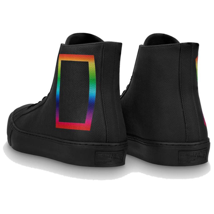 Lookbook LOUIS VUITTON 紋身運動 高筒 時尚板鞋 男女皆適 黑色