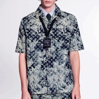 路易威登漸層染色標誌牛仔藍短袖男士襯衫 1A8HGH Shop 路易威登漸層染色標誌牛仔藍短袖男士襯衫 1A8HGH