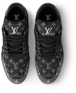 Louis Vuitton LV Trainer Sneakers 'Hitam Kelabu Denim Monogram' 1AC4ZB Lookbook Louis Vuitton LV Trainer Sneakers 'Hitam Kelabu Denim Monogram' 1AC4ZB