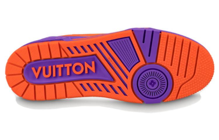 Shop Louis Vuitton Sepatu Trainer Low 'Ungu' 1AA6UF