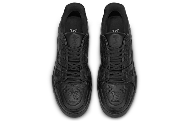 Lookbook 路易威登訓練運動鞋『壓花 Monogram - 黑色』款號 1A7WET