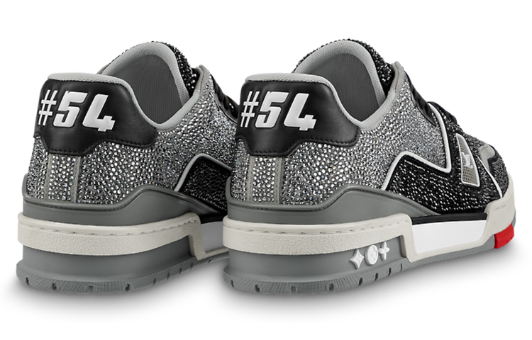 Shop Sneakers Louis Vuitton Trainer 'Kelabu Hitam Kristal' 1AA6PR