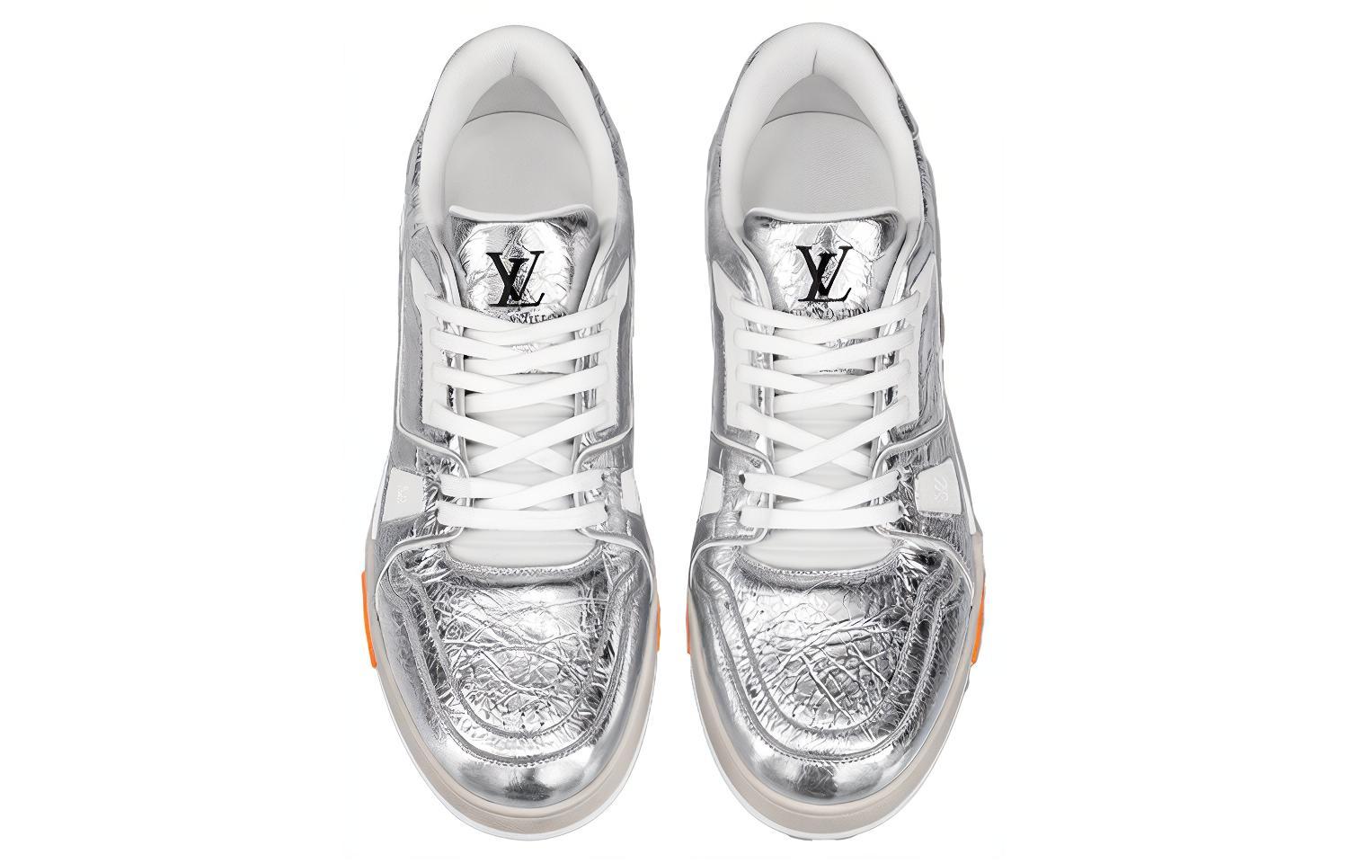 Lookbook 路易威登訓練鞋金屬色低幫運動時尚板鞋男款白銀