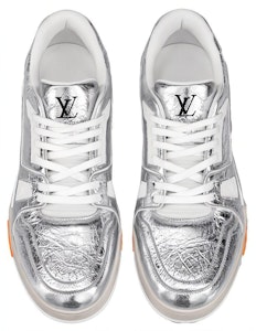 路易威登訓練鞋金屬色低幫運動時尚板鞋男款白銀 Lookbook 路易威登訓練鞋金屬色低幫運動時尚板鞋男款白銀