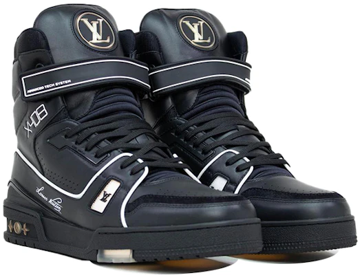 Louis Vuitton X408 Kasut Buku Lali Terhad 'Hitam' 1A5V3X Lookbook Louis Vuitton X408 Kasut Buku Lali Terhad 'Hitam' 1A5V3X