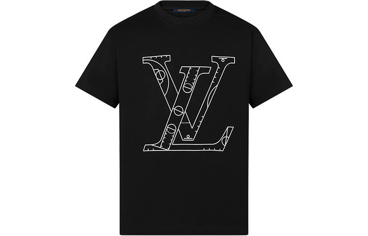 Order LOUIS VUITTON x NBA Kaos Unisex Hitam Logo Print Klasik. 1A8X0U