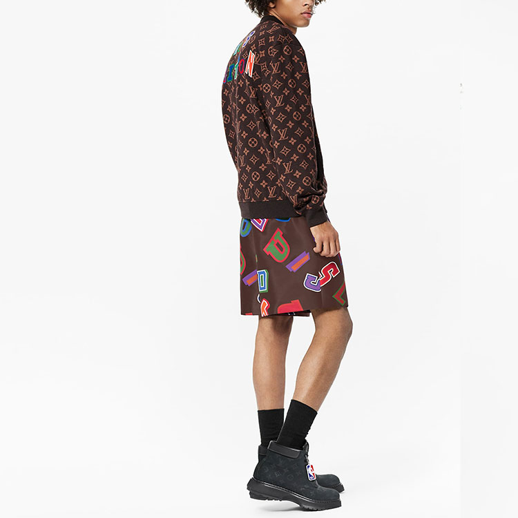 Lookbook LOUIS VUITTON x NBA Jaket Coklat Monogram Knit Pinggang Ribbed. 1A8WYN