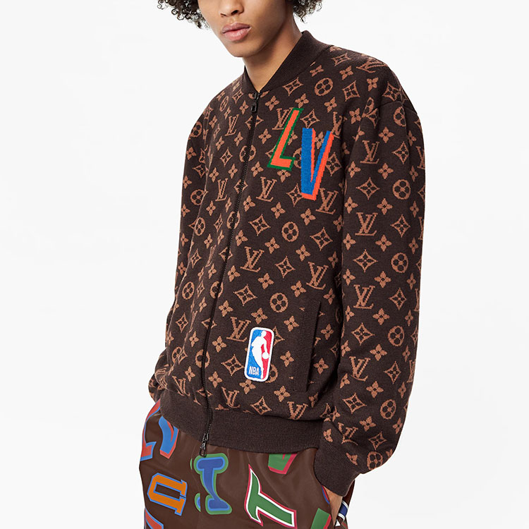 Details for LOUIS VUITTON x NBA Jaket Coklat Monogram Knit Pinggang Ribbed. 1A8WYN