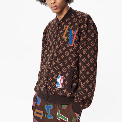 LOUIS VUITTON x NBA Jaket Coklat Monogram Knit Pinggang Ribbed. 1A8WYN Details for LOUIS VUITTON x NBA Jaket Coklat Monogram Knit Pinggang Ribbed. 1A8WYN