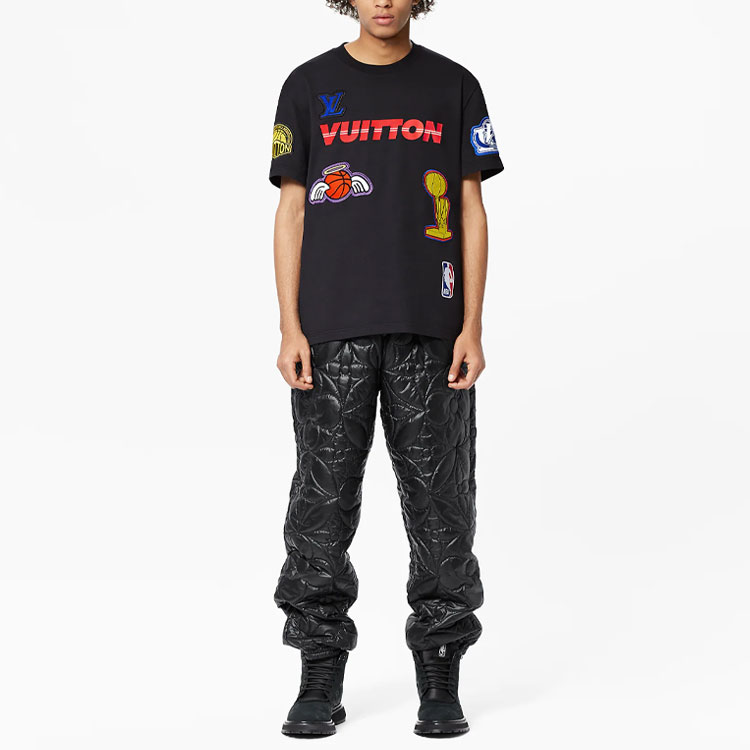 LOUIS VUITTON NBA Multi-Logo Loose Fit T-Shirt Black Crewneck Tee 1A8XEB 圖 3