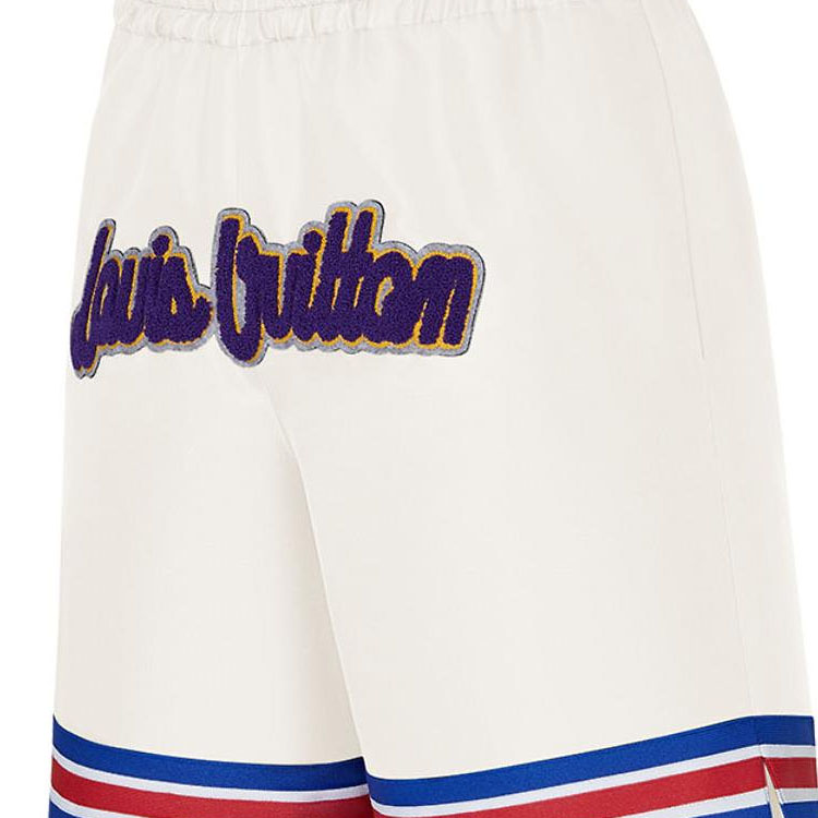 Sizing LOUIS VUITTON x NBA Celana Pendek Basket Kulit Putih Pria dengan Logo. 1A90T8
