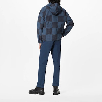 루이비통 x 니고2 SS22 체크무늬 드로스트링 후디 네이비 블루. 1A9GVM Purchase 루이비통 x 니고2 SS22 체크무늬 드로스트링 후디 네이비 블루. 1A9GVM