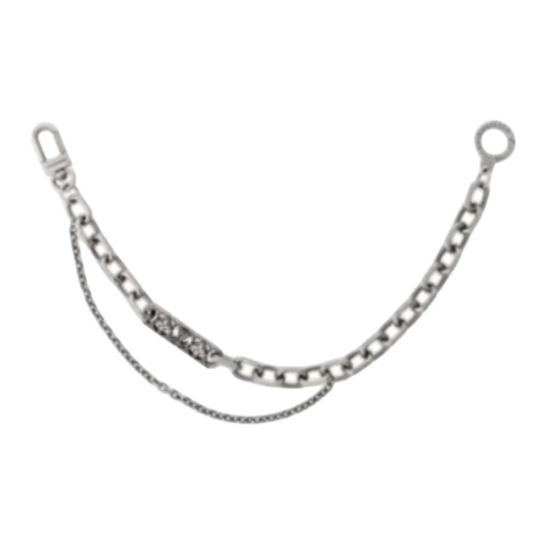 LOUIS VUITTON x Nigo Chain Pendant Keychain Unisex Couple Design Palladium Color. M03062