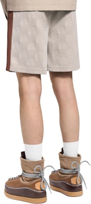 루이비통 x 니고 협업 다미에 FW25 체크 드로스트링 쇼츠 남성용 1AIML2 Shop 루이비통 x 니고 협업 다미에 FW25 체크 드로스트링 쇼츠 남성용 1AIML2